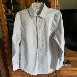 Calvin Klein infinite non-iron long sleeve, button down dress shirt
